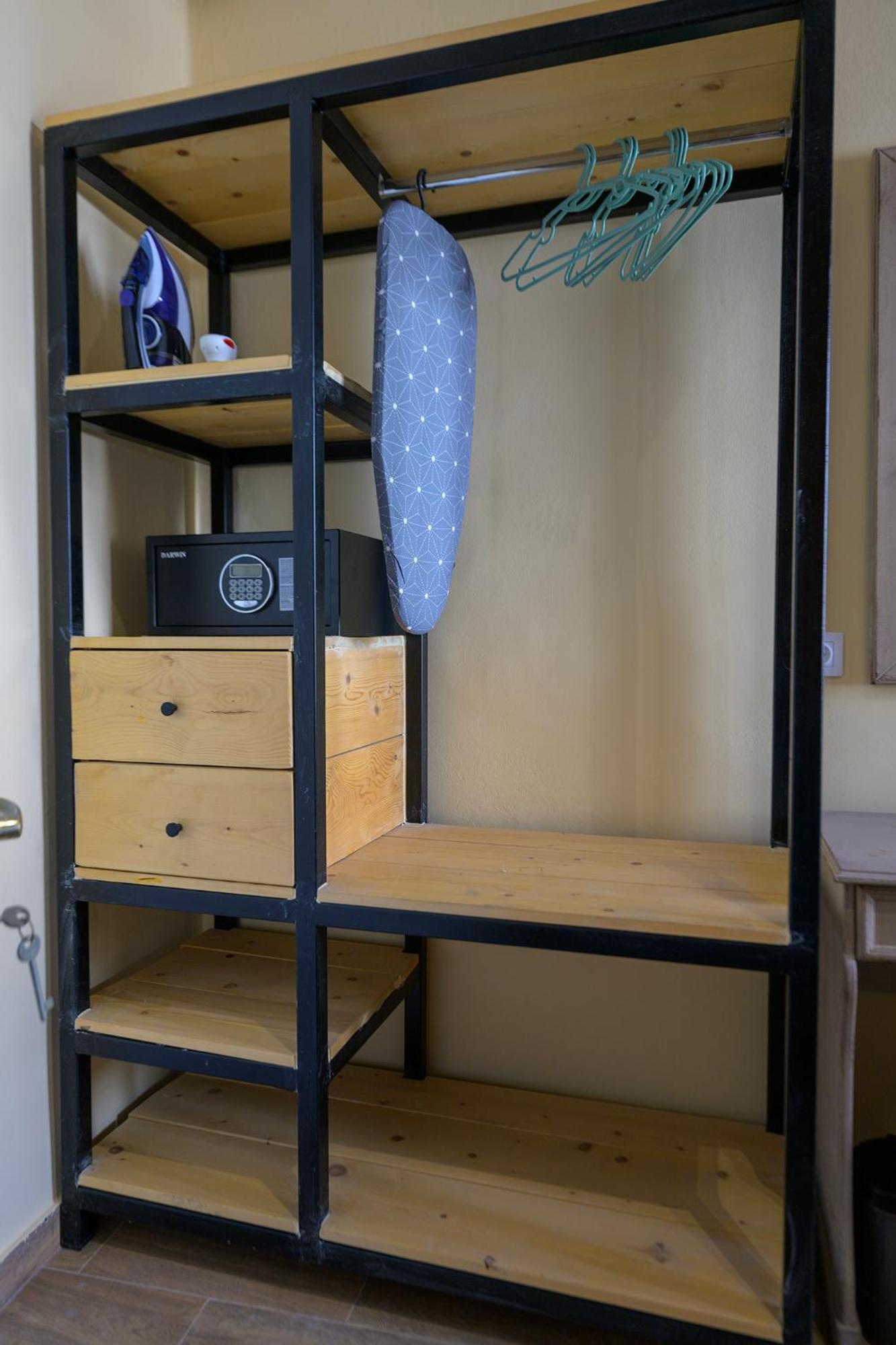 Alley Rooms Mytilene Exterior photo